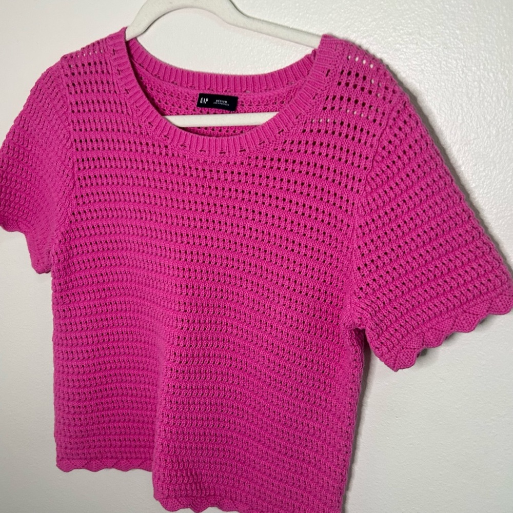 GAP Pink Crochet Short Sleeve Sweater - Picture 3 of 5